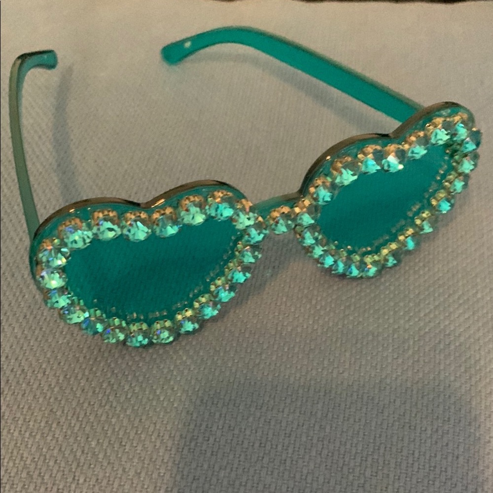 - Heart-Shaped Teal Sunglasses with Rhinestones - Picture 4 of 7